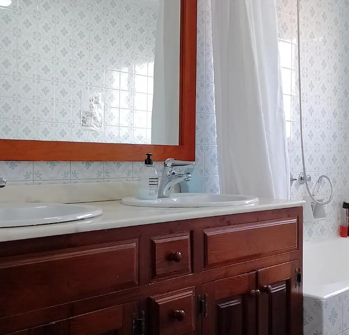 홈스테이 Habitacion Privada Comoda Centro Malaga Vialia Estacion De Tren Maria Zambrano Y Tambien Cerca A La Playa