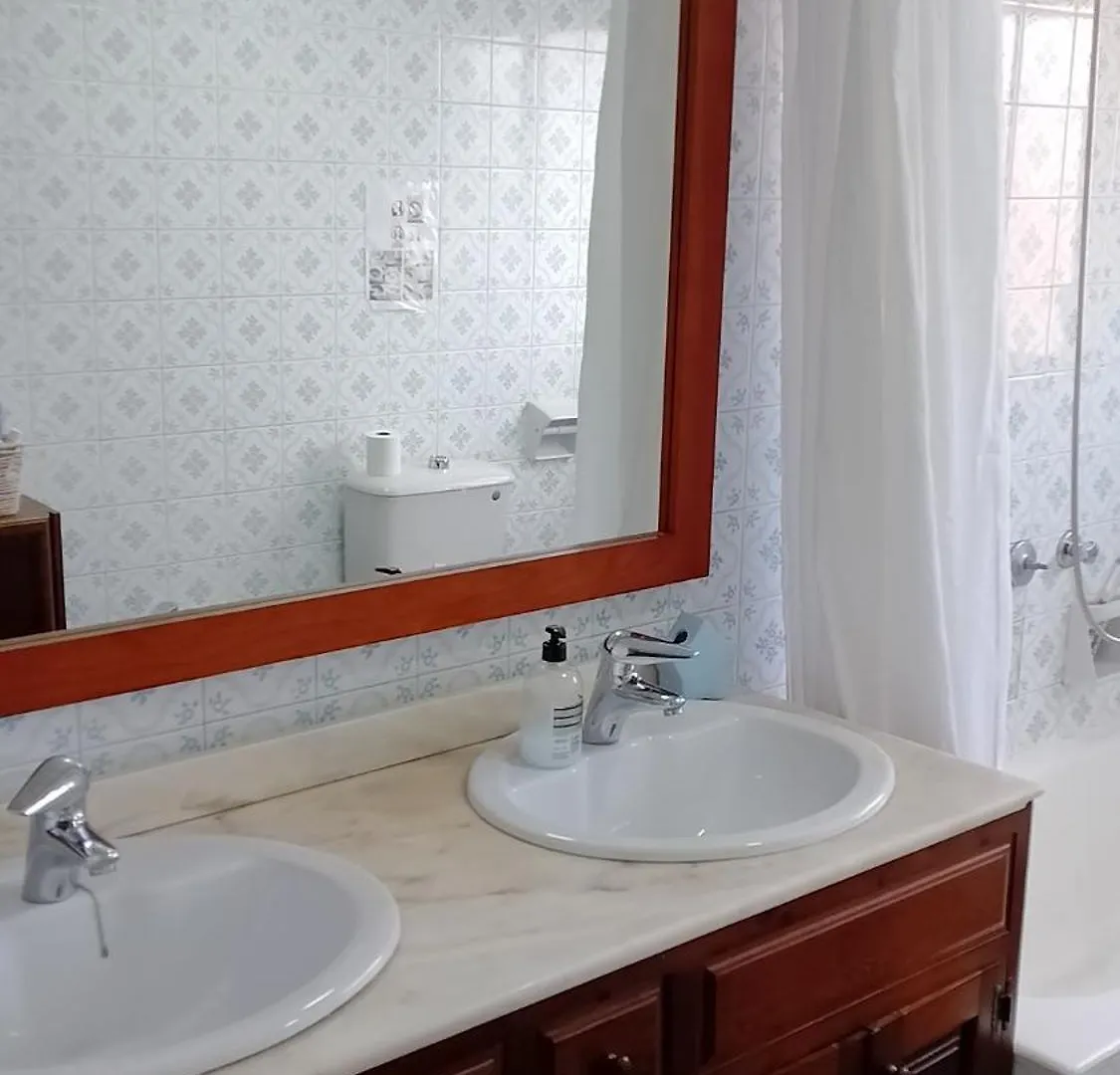 홈스테이 Habitacion Privada Comoda Centro Malaga Vialia Estacion De Tren Maria Zambrano Y Tambien Cerca A La Playa