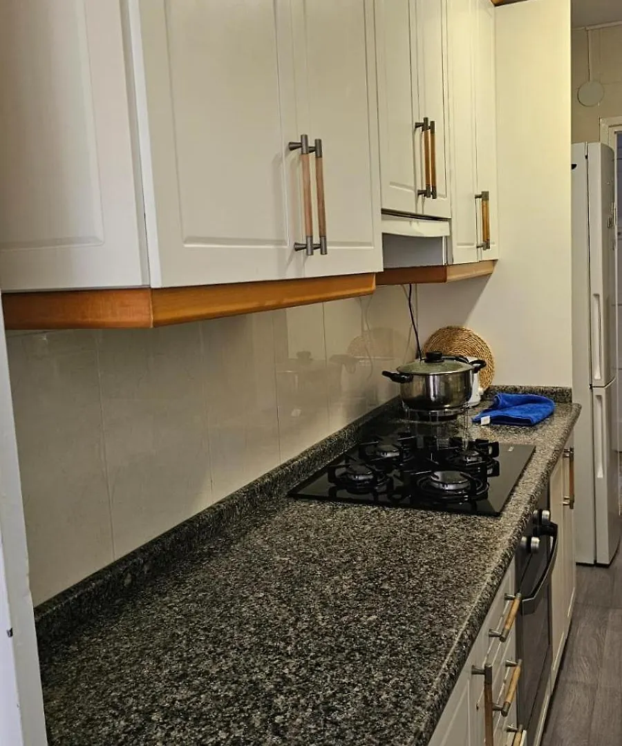 홈스테이 Habitacion Privada Comoda Centro Malaga Vialia Estacion De Tren Maria Zambrano Y Tambien Cerca A La Playa