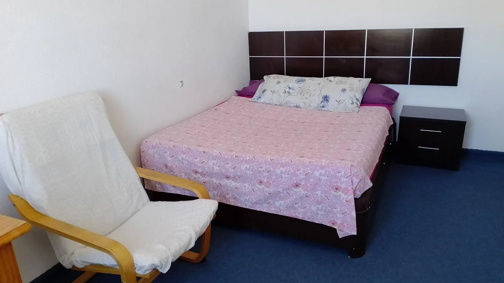 홈스테이 Habitacion Privada Comoda Centro Malaga Vialia Estacion De Tren Maria Zambrano Y Tambien Cerca A La Playa