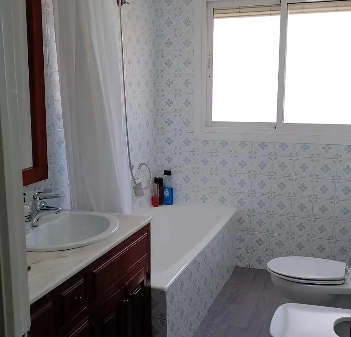 Habitacion Privada Comoda Centro Malaga Vialia Estacion De Tren Maria Zambrano Y Tambien Cerca A La Playa 0*,  스페인